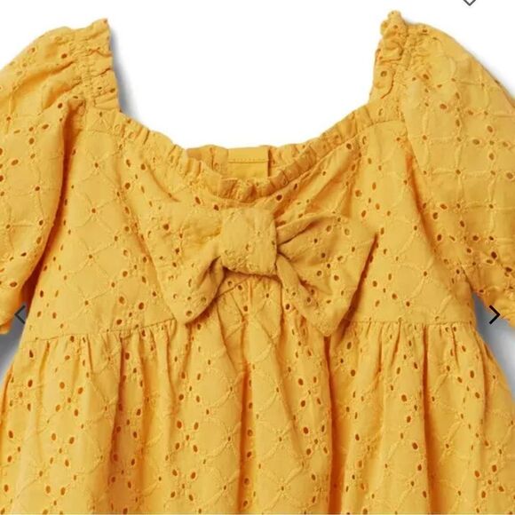 NWT Janie and Jack Girls Gold Eyelet Puff Sleeve Lined Dress Bow Detail- Size 5 - Picture 3 of 8